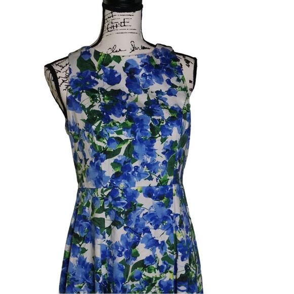 Milly Design Nation Blue and White Floral Sleeveless Fit & Flare Dress, Size 8 - Picture 7 of 10